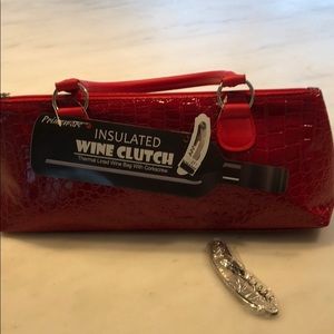 Insulated wine clutch